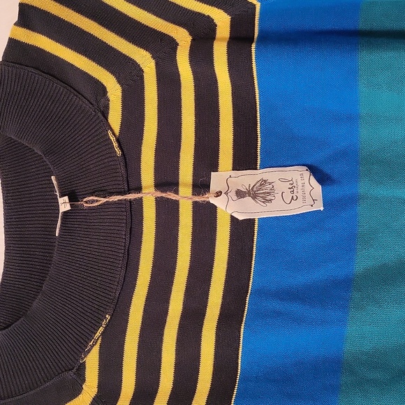 Easel Sweater - Picture 1 of 4